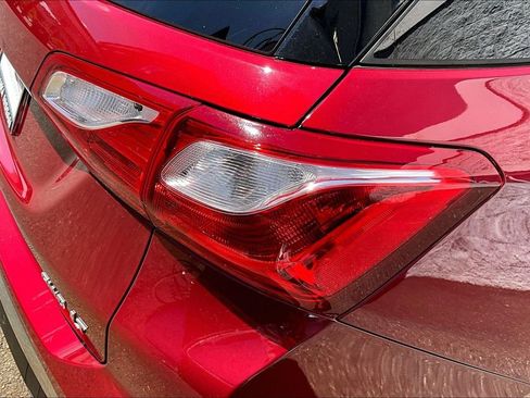 Used 2018 Chevrolet Equinox LT AWD/4WD image 29