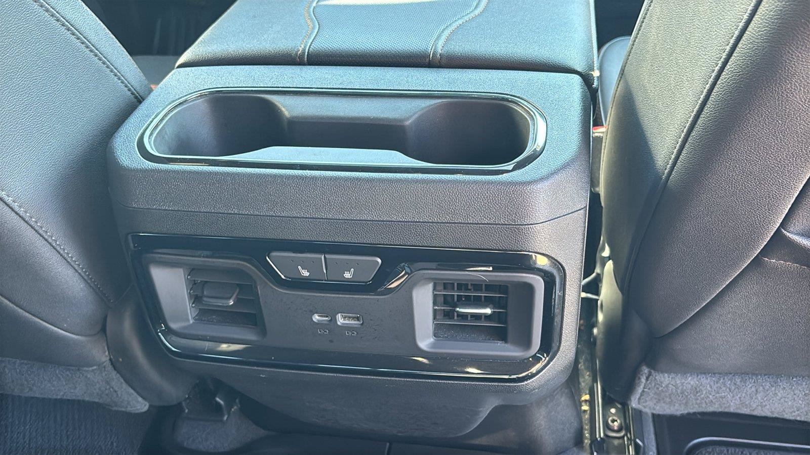 Used 2023 GMC Sierra 1500 AT4 w/ AT4 Premium Package AWD/4WD image 24
