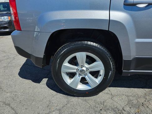 Used 2016 Jeep Patriot Sport w/ Power Value Group AWD/4WD image 5