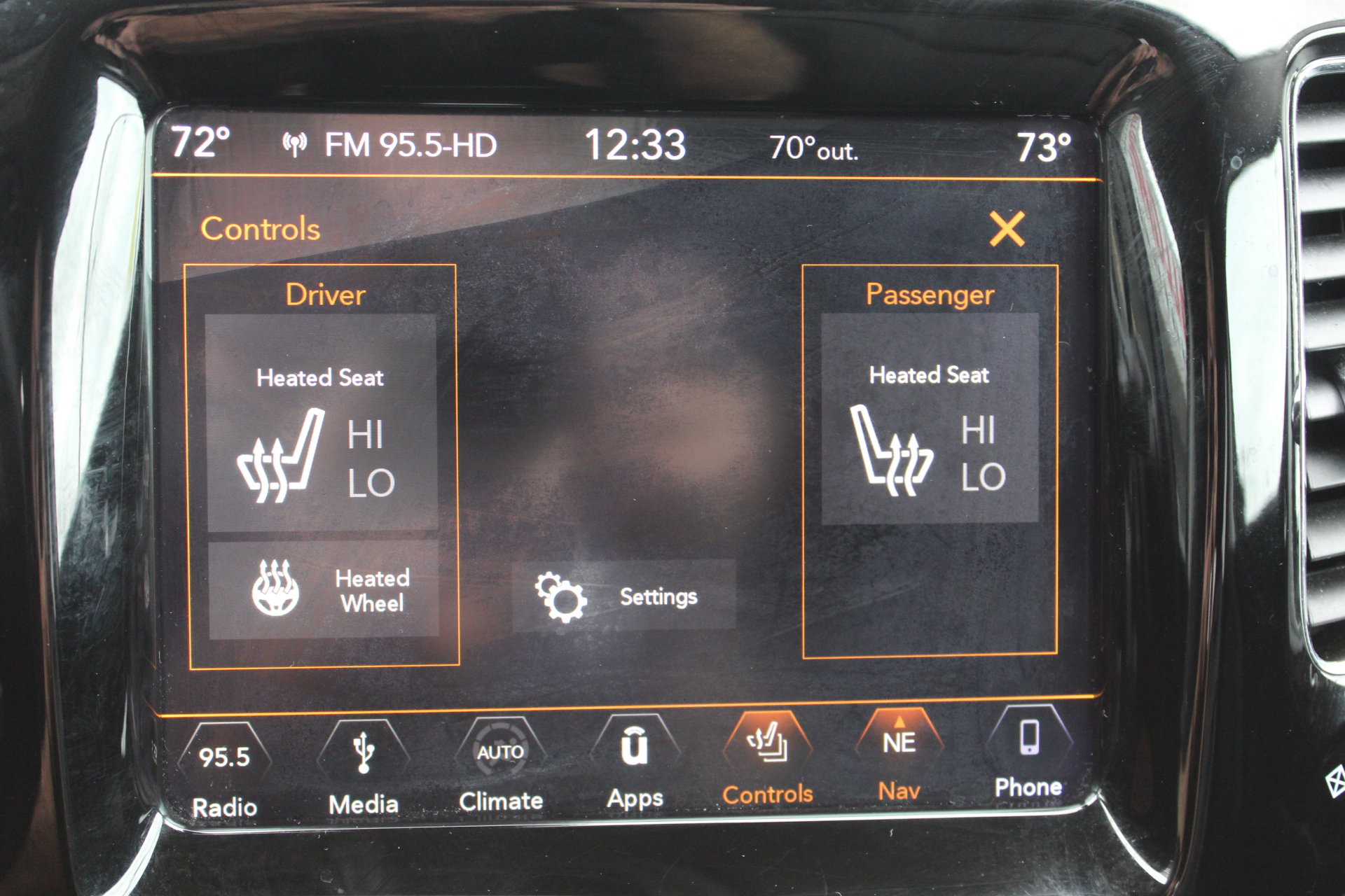 Used 2018 Jeep Compass Limited w/ Navigation Group AWD/4WD image 38