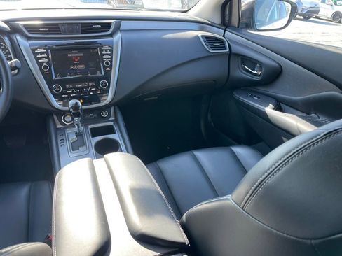 Certified 2024 Nissan Murano SV image 10
