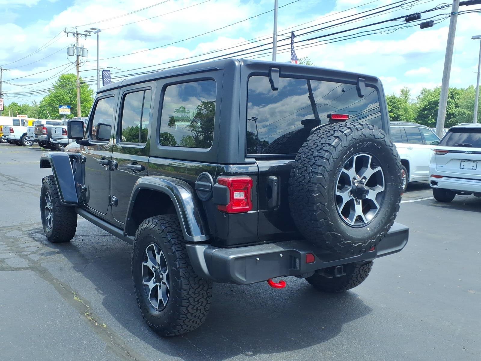 Certified 2022 Jeep Wrangler Unlimited Rubicon w/ LED Lighting Group AWD/4WD image 5