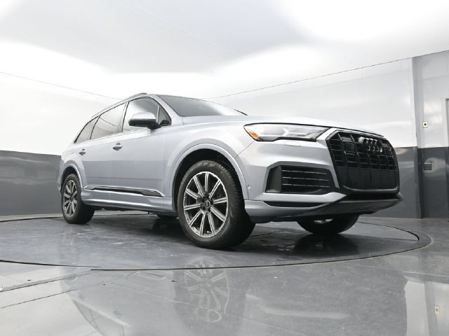 Used 2022 Audi Q7 2.0T Premium Plus w/ Premium Plus Package AWD/4WD image 31