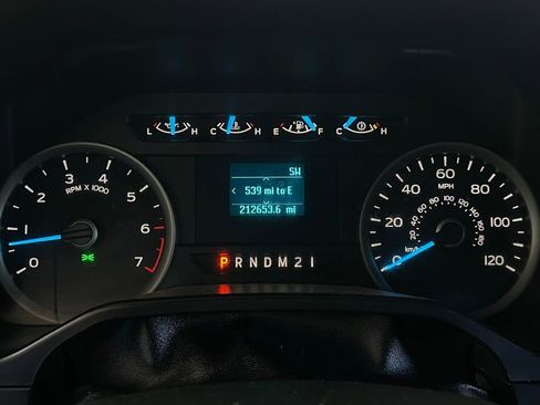 Used 2016 Ford F150 XLT image 29