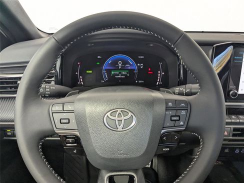 New 2026 Toyota Camry SE image 12