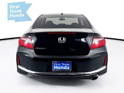 Used 2017 Honda Accord EX image 6