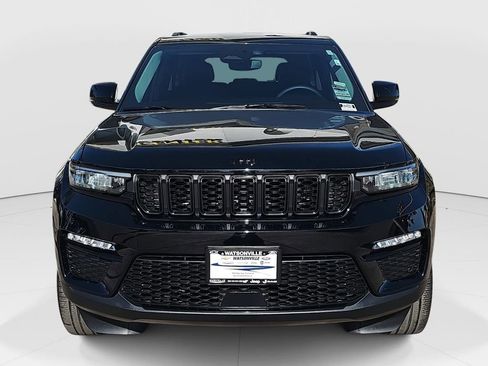 Used 2023 Jeep Grand Cherokee Limited w/ Black Appearance Package image 8