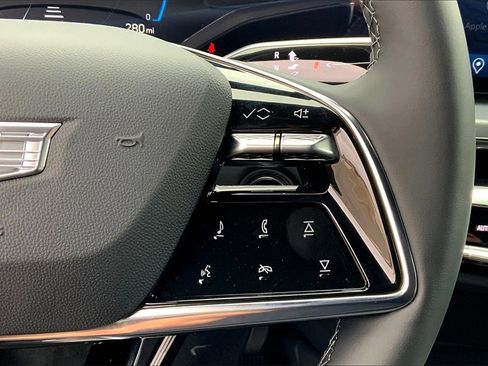 New 2025 Cadillac Lyriq Sport image 25