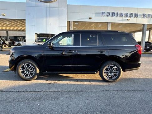 New 2025 Ford Expedition Active image 7