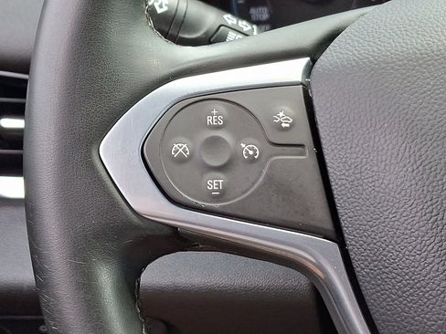 Used 2023 Chevrolet Traverse LT image 22