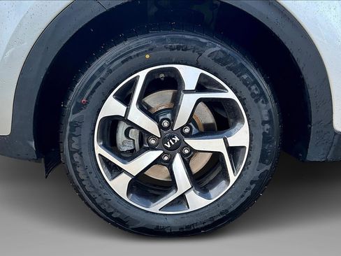 Used 2020 Kia Sportage LX image 8