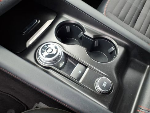 Certified 2025 Ford Explorer ST-Line image 17