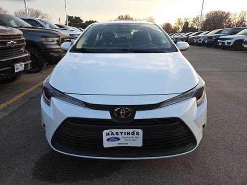 Used 2025 Toyota Corolla LE image 7