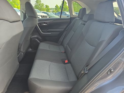 Used 2024 Toyota RAV4 XLE FWD image 13