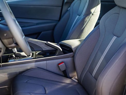 New 2025 Hyundai Elantra SE w/ Cargo Package image 20