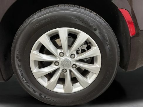 Used 2017 Chrysler Pacifica Touring-L FWD image 30