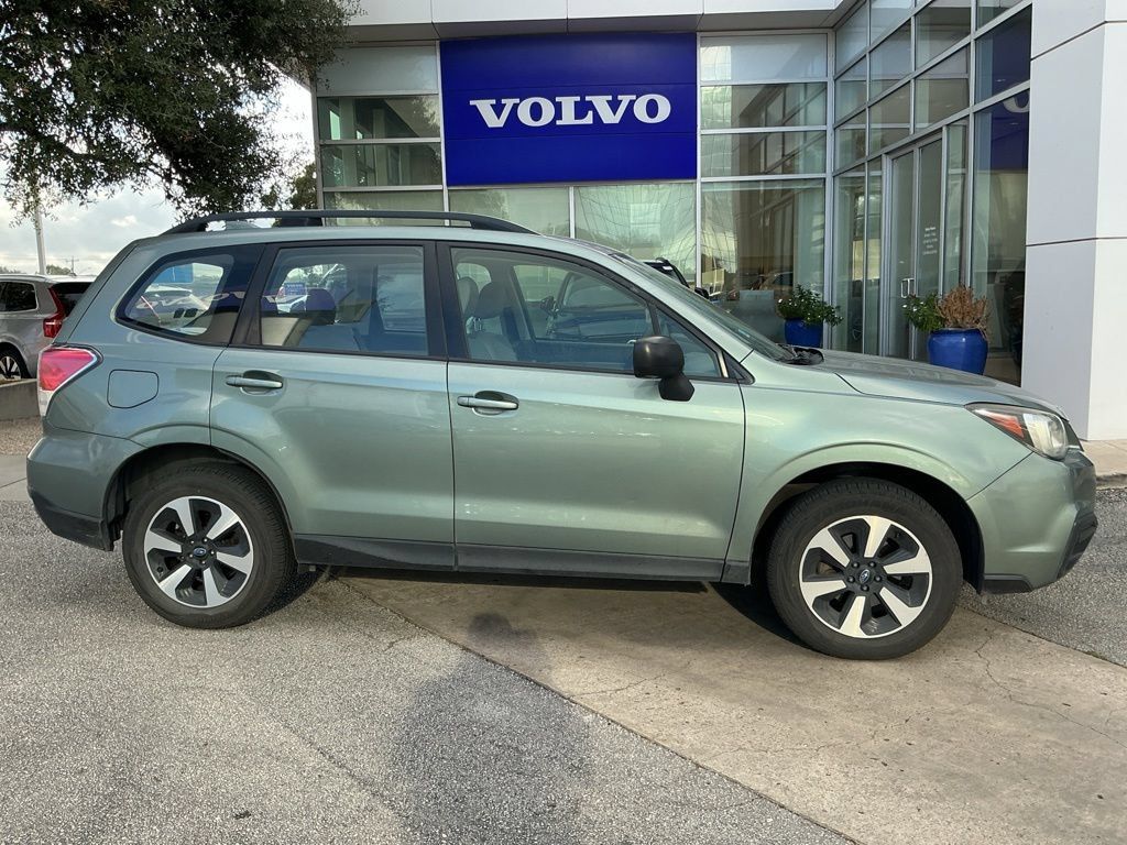 Used 2017 Subaru Forester 2.5i w/ Alloy Wheel Package AWD/4WD image 2