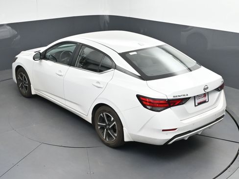 Certified 2024 Nissan Sentra SV image 33