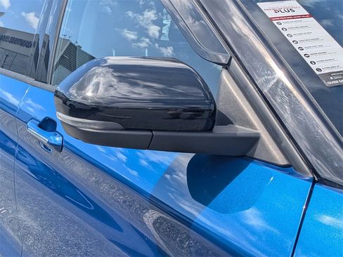 Used 2021 Ford Explorer Limited w/ Equipment Group 301A image 10