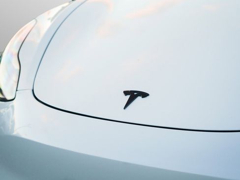 Used 2021 Tesla Model 3 Standard Range Plus image 26