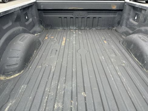 Used 2022 Ford F250 XL w/ Power Equipment Group AWD/4WD image 10