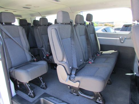 Used 2017 Ford Transit 350 XLT RWD image 24