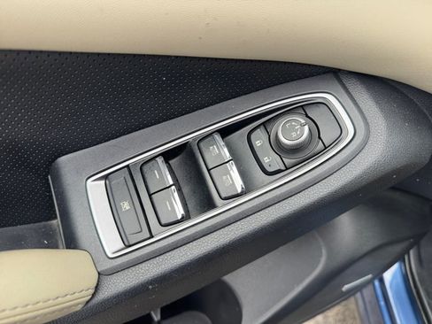 Used 2019 Subaru Ascent Limited AWD/4WD image 18