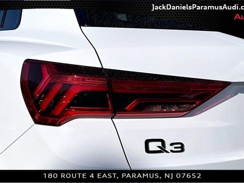 Used 2025 Audi Q3 2.0T Premium w/ Convenience Package image 22