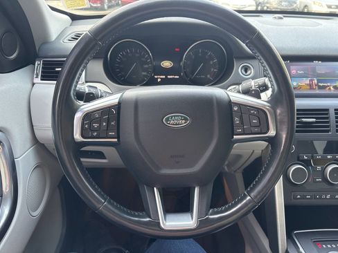 Used 2016 Land Rover Discovery Sport HSE image 10