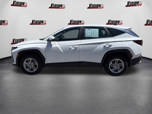Certified 2025 Hyundai Tucson SE AWD/4WD image 2