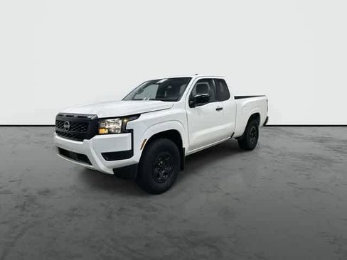 Used 2025 Nissan Frontier S w/ Tow Package AWD/4WD image 8