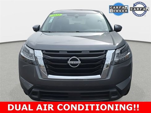 Used 2022 Nissan Pathfinder S image 2
