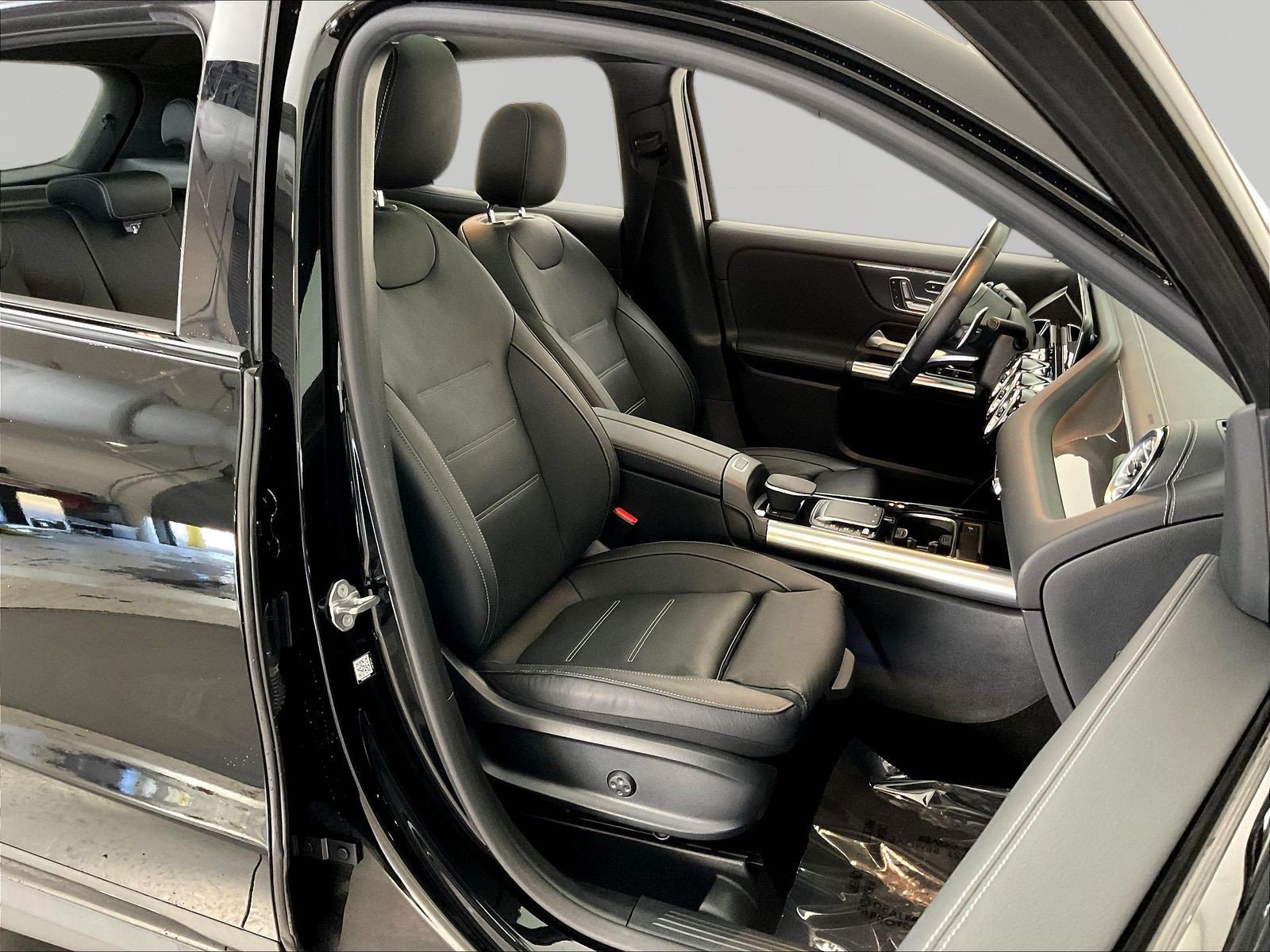 Certified 2022 Mercedes-Benz GLA 45 AMG 4MATIC image 29