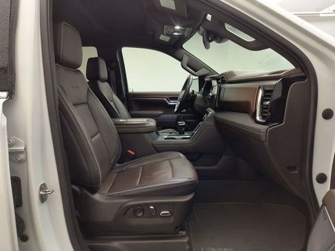 Used 2022 GMC Sierra 1500 Denali image 28