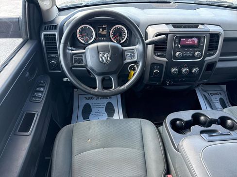 Used 2015 RAM 1500 Express AWD/4WD image 32
