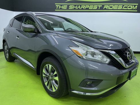Used 2017 Nissan Murano SL image 2