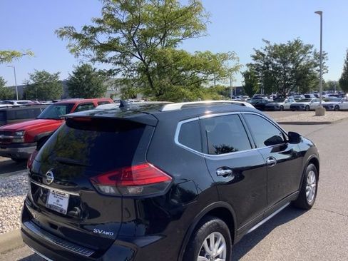 Used 2017 Nissan Rogue SV AWD/4WD image 5