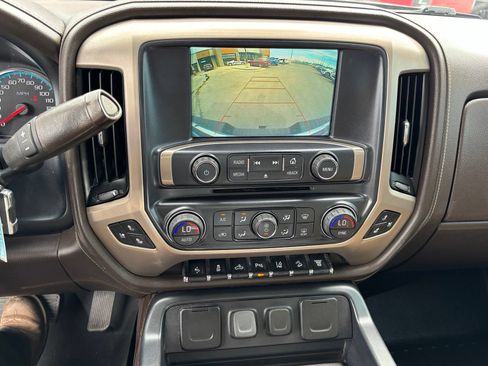 Used 2018 GMC Sierra 2500 Denali w/ Duramax Plus Package AWD/4WD image 19