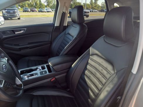 Used 2024 Ford Edge SEL AWD/4WD image 13