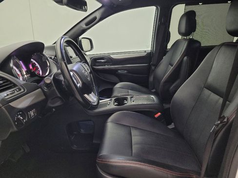Used 2020 Dodge Grand Caravan GT FWD image 17