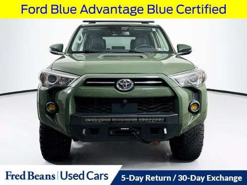 Used 2022 Toyota 4Runner TRD Off-Road Premium AWD/4WD image 2