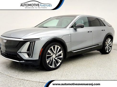 Used 2024 Cadillac Lyriq Luxury image 1