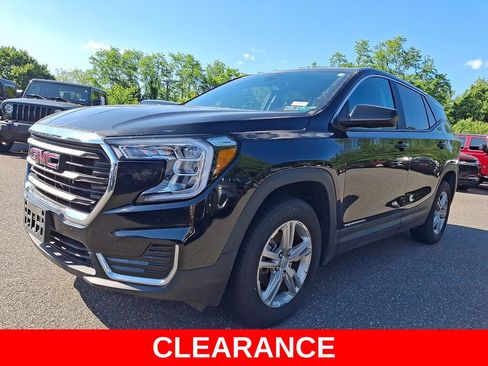 Used 2024 GMC Terrain SLE AWD/4WD image 3