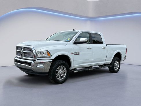 Used 2017 RAM 2500 Laramie AWD/4WD image 7