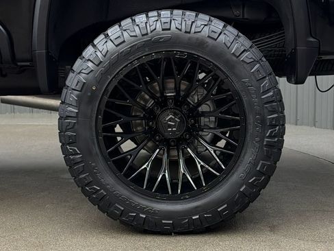 Used 2026 Chevrolet Silverado 2500 High Country w/ High Country Premium Package AWD/4WD image 12