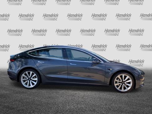 Used 2018 Tesla Model 3 Mid Range RWD image 11