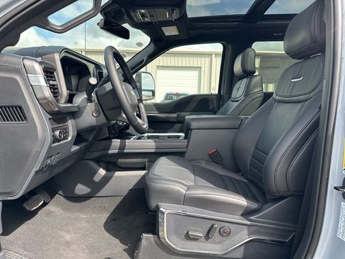 New 2026 Ford F250 Platinum image 15