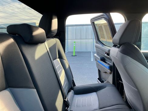 Used 2025 Toyota Tacoma TRD Off-Road image 37