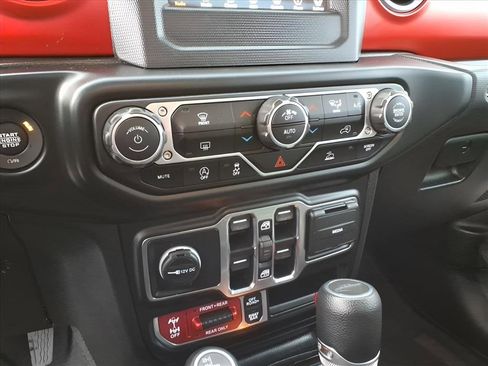 Used 2021 Jeep Gladiator Rubicon w/ LED Lighting Group image 16