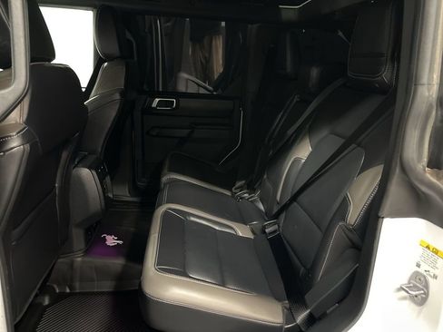 Used 2025 Ford Bronco Outer Banks image 22